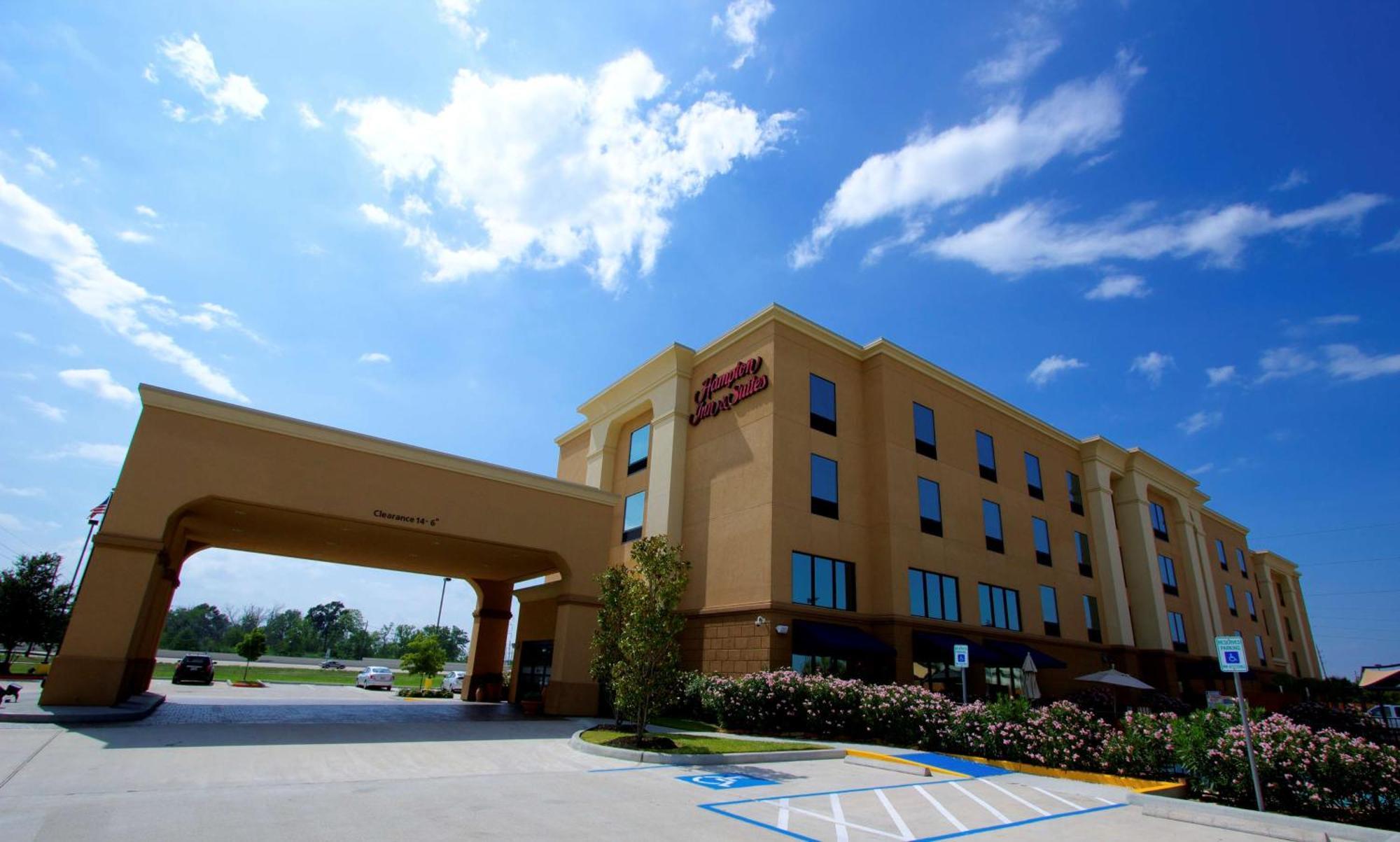 Hampton Inn & Suites Tomball Exterior photo